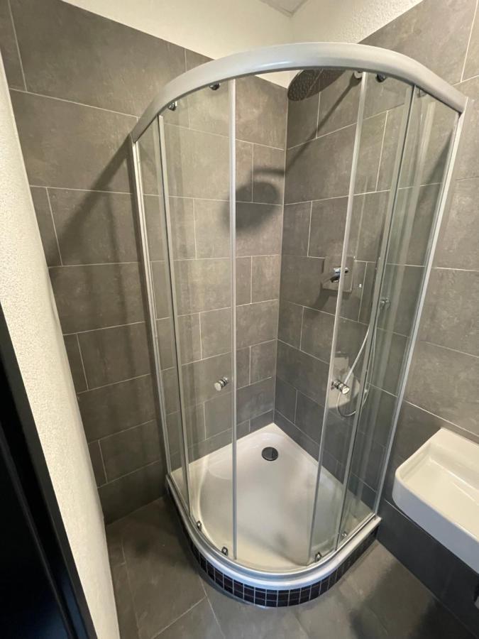 Yebs Hotel Гюнцбург Экстерьер фото