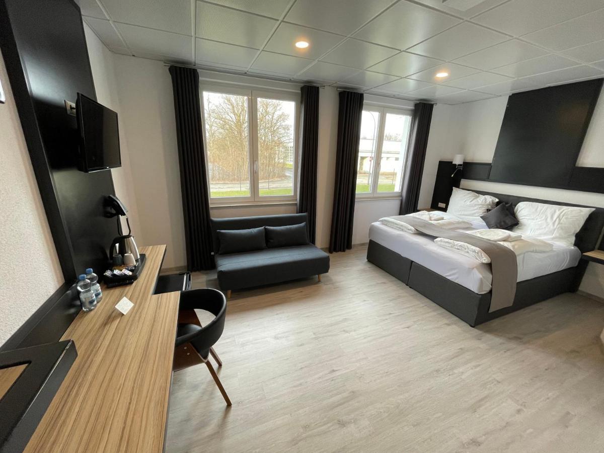 Yebs Hotel Гюнцбург Экстерьер фото